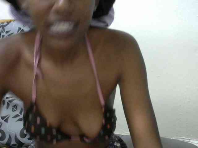Truegirl2 webcam