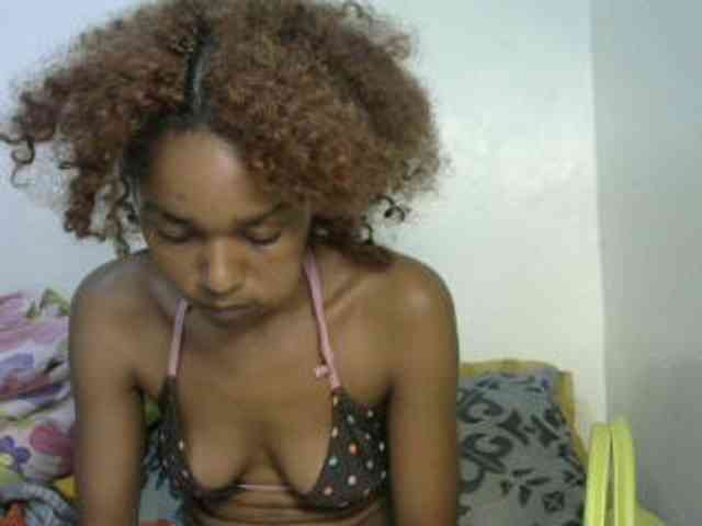 Truegirl2 webcam