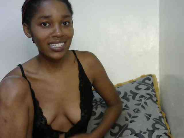Truegirl2 webcam