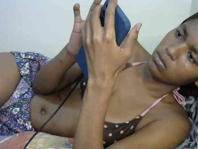 Truegirl2 webcam