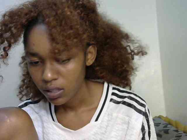 Truegirl2 webcam