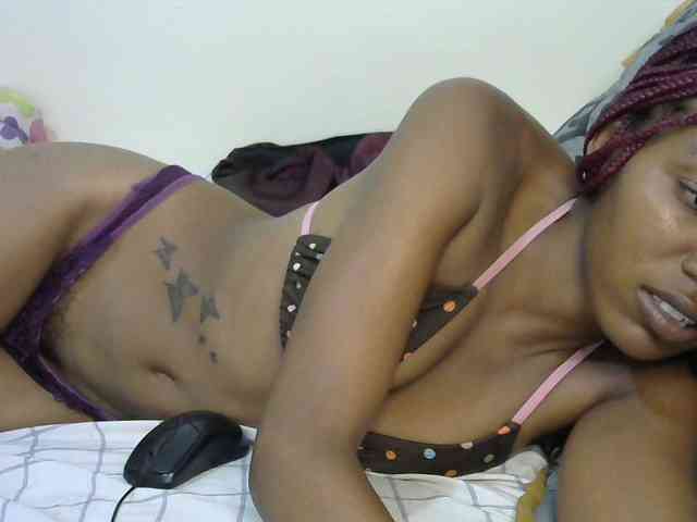 Truegirl2 webcam