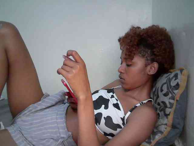 Truegirl2 webcam