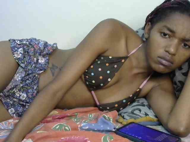 Truegirl2 webcam