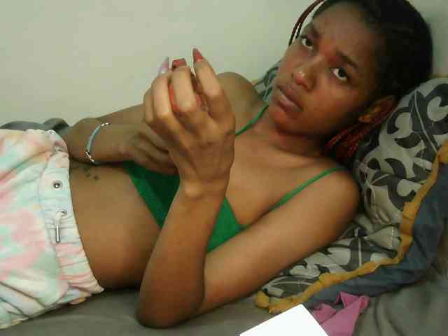 Truegirl2 webcam
