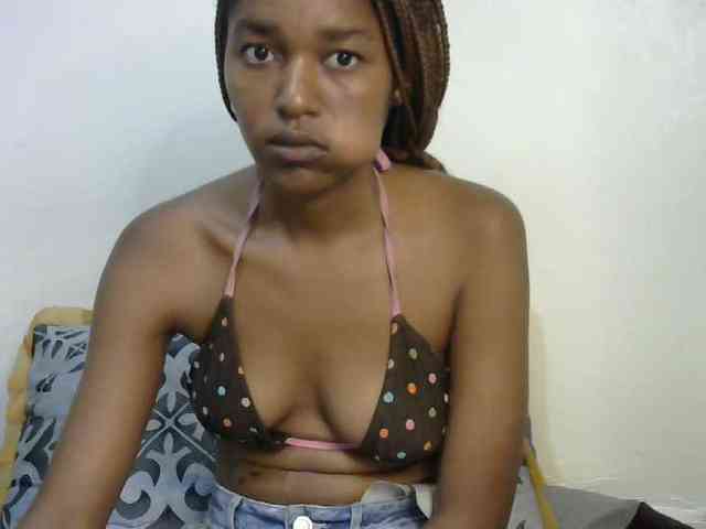 Truegirl2 webcam