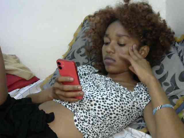 Truegirl2 webcam