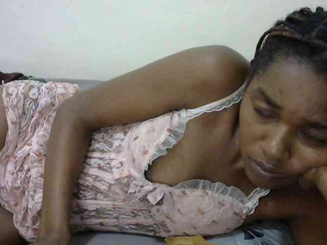 Model: Truegirl2