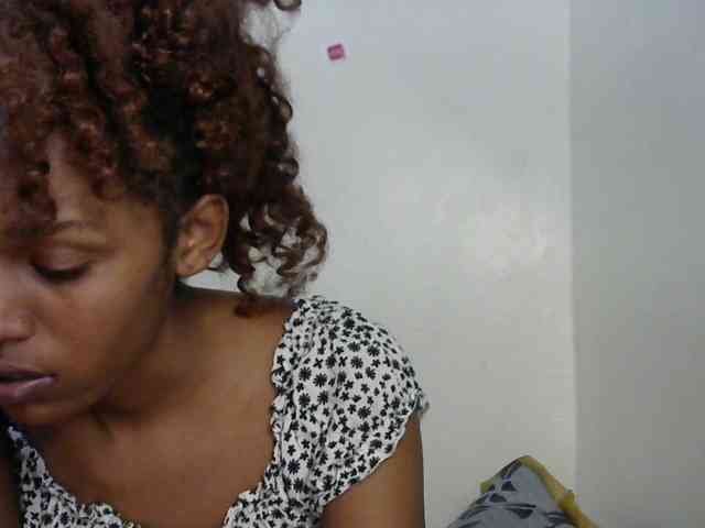 Truegirl2 webcam