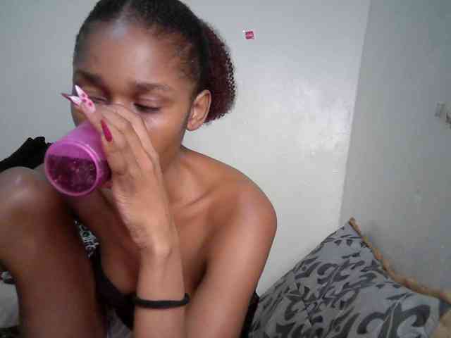 Truegirl2's webcam live show