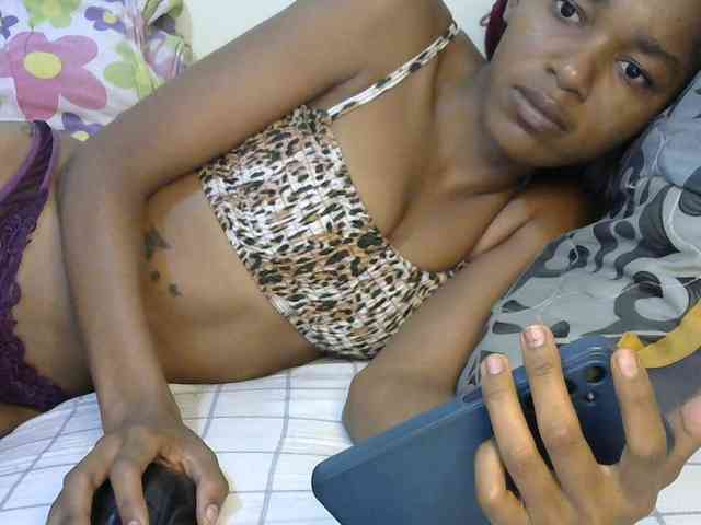 Truegirl2 webcam