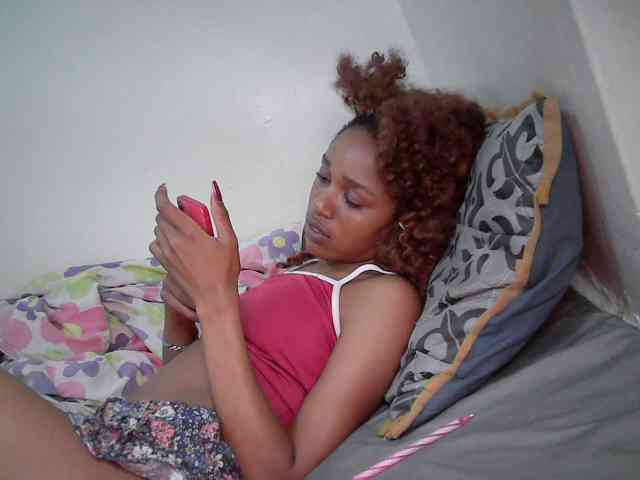 Truegirl2 webcam