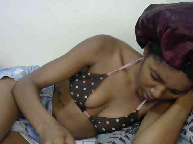 Truegirl2 webcam