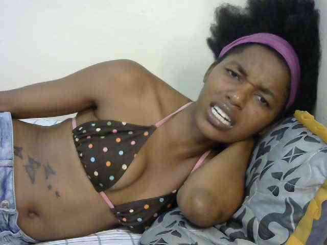 Truegirl2 webcam