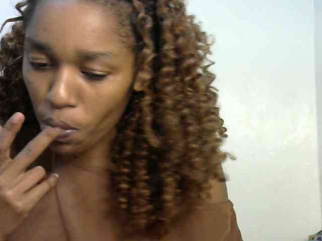 Truegirl2 webcam