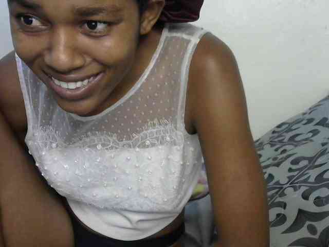 Truegirl2 webcam