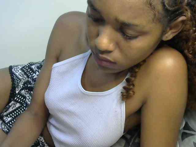 Truegirl2 webcam