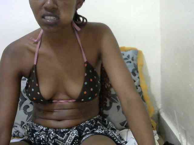 Truegirl2 webcam