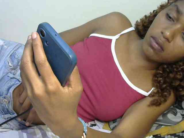 Truegirl2 webcam