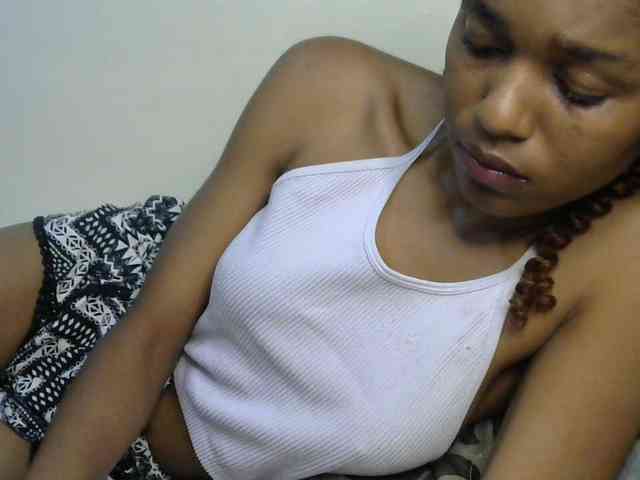 Truegirl2 webcam