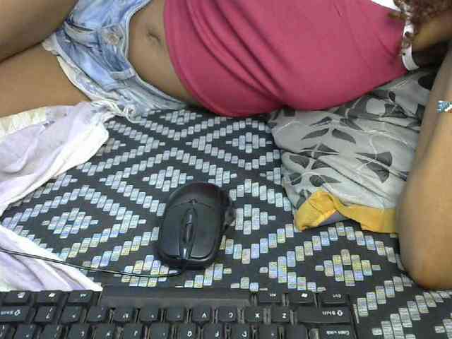 Truegirl2 webcam