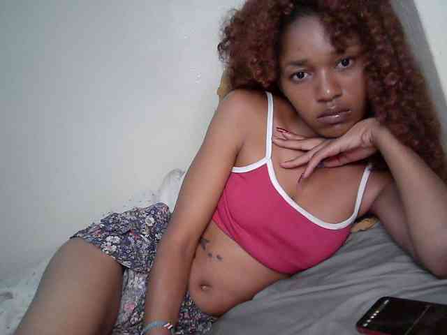 Truegirl2 webcam