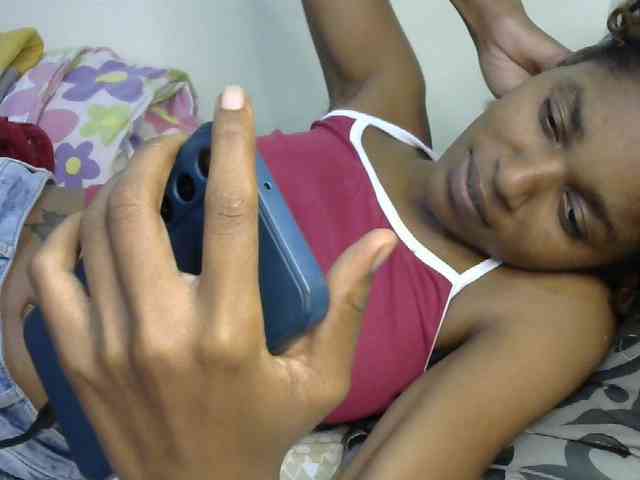 Truegirl2 webcam