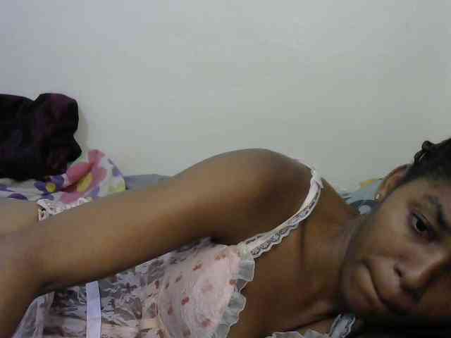 Truegirl2 webcam