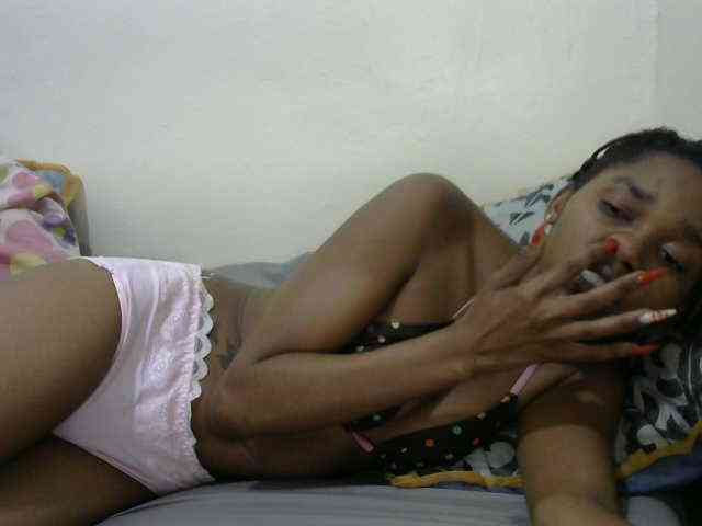 Truegirl2 webcam