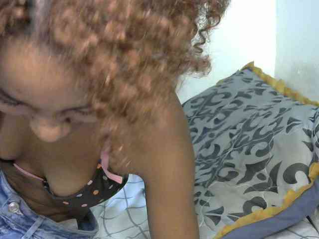 Truegirl2 webcam