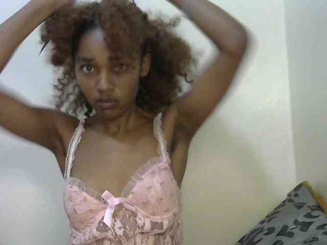 Truegirl2 webcam
