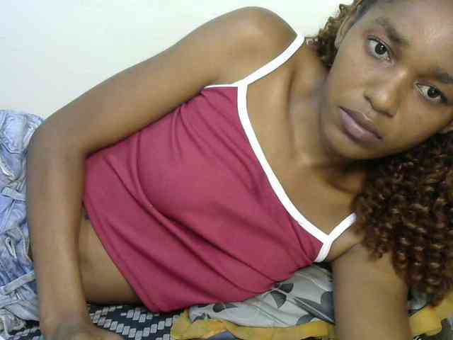 Truegirl2 webcam