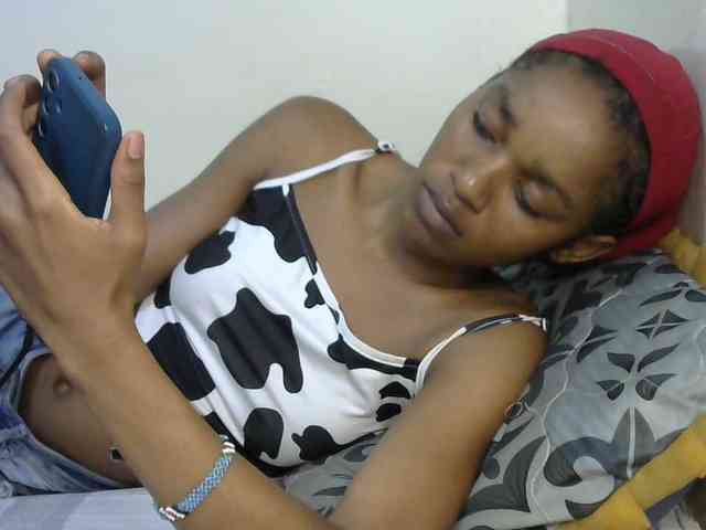 Truegirl2 webcam