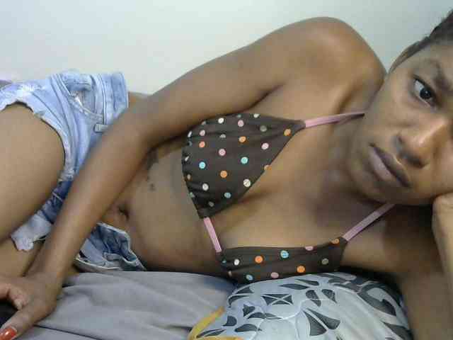 Truegirl2 webcam