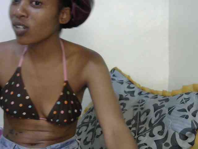 Truegirl2 webcam