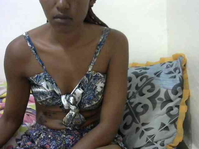 Truegirl2 webcam