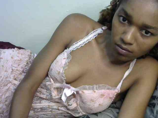Truegirl2's webcam live show
