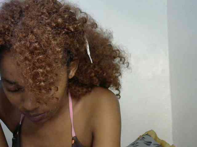 Truegirl2 webcam