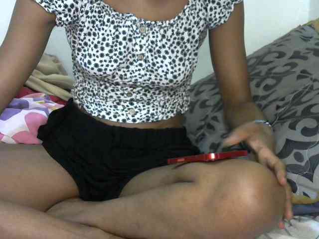 Truegirl2 webcam
