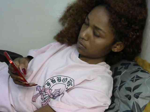 Truegirl2 webcam