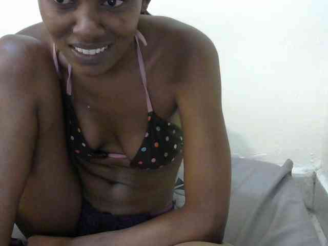 Truegirl2 webcam