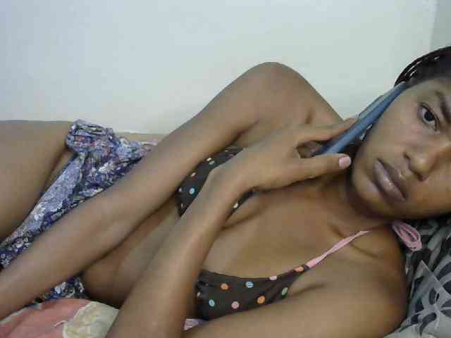 Truegirl2 webcam