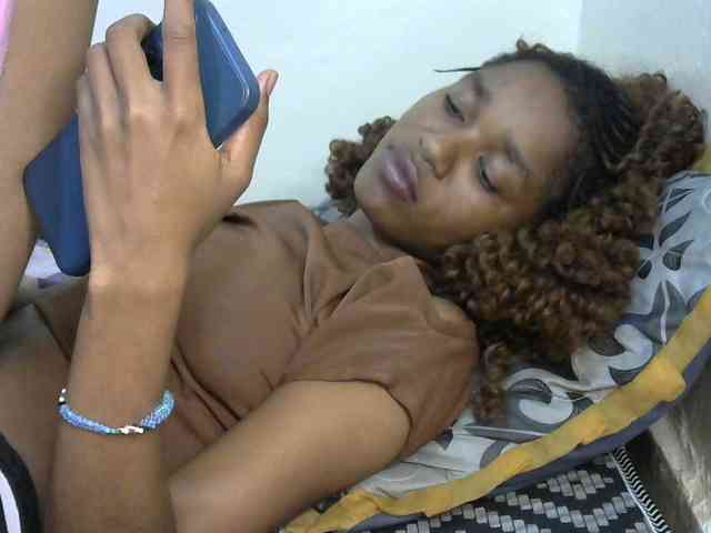 Truegirl2 webcam