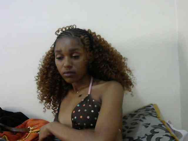 Truegirl2 webcam