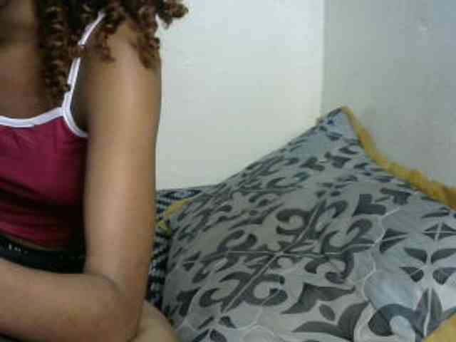 Truegirl2 webcam