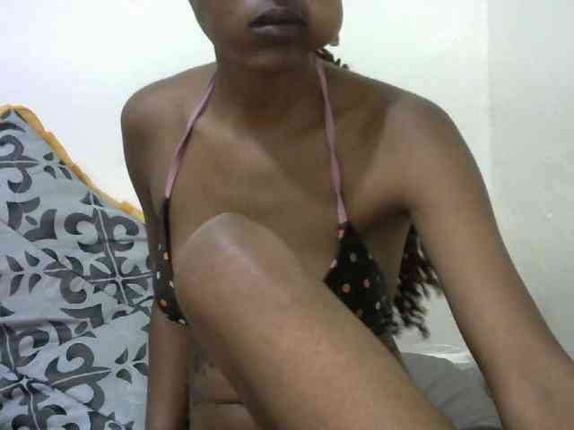 Truegirl2 webcam