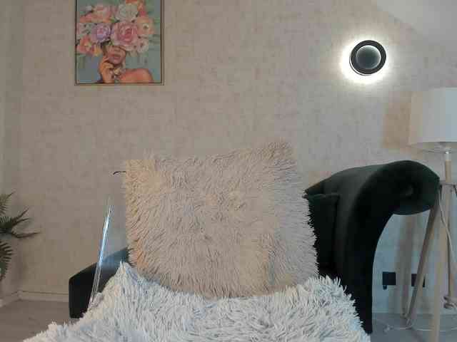 AllisonMuse webcam