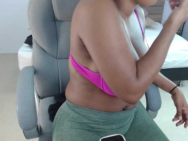 Kimaralion live cam on BongaCams