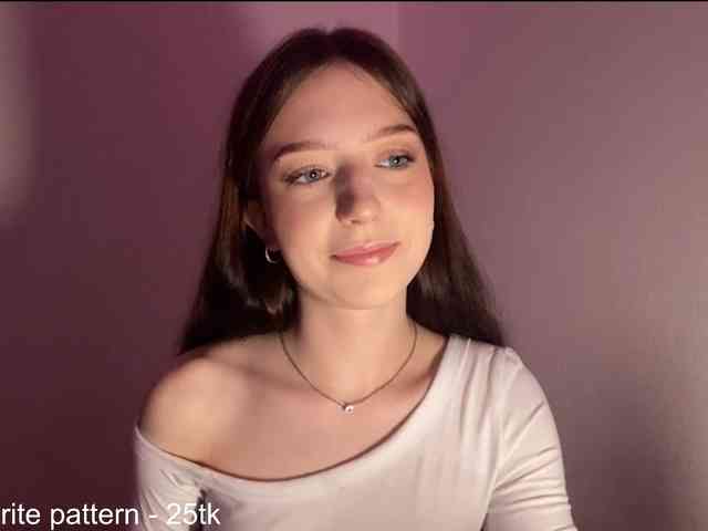 NextDoorKiora webcam