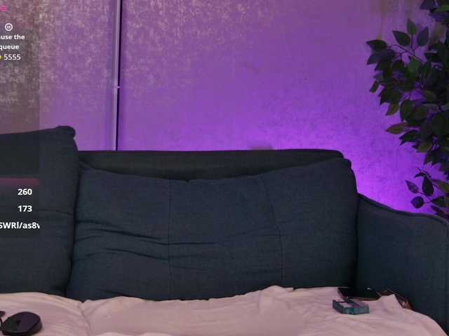 AlmaDelight live cam on BongaCams
